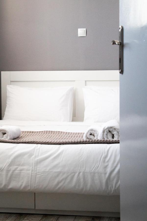 Emvi Apartments III Seaview Near Airport أرتيميدا المظهر الخارجي الصورة